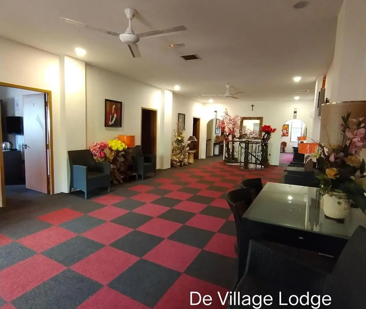 De Village Lodge Balik Pulau Homestay